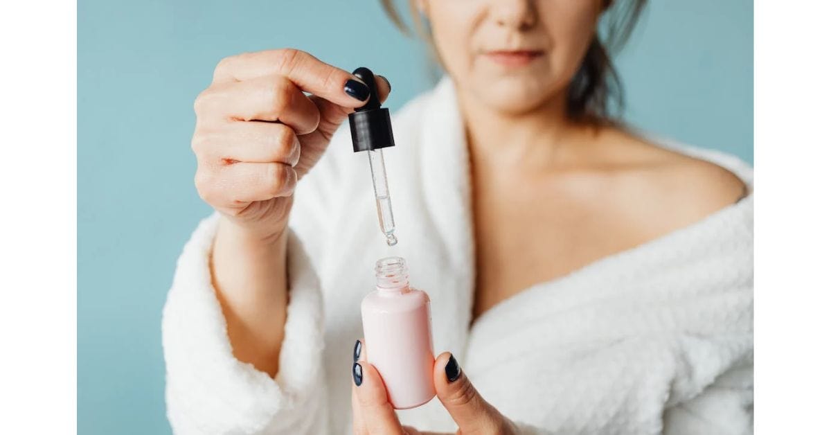 Is Vitamin C for Rosacea a Good Idea? (Plus Our Favorites!)